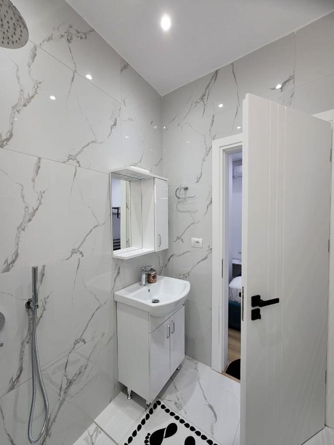 Luxury Room'S By Lika Saranda Zewnętrze zdjęcie