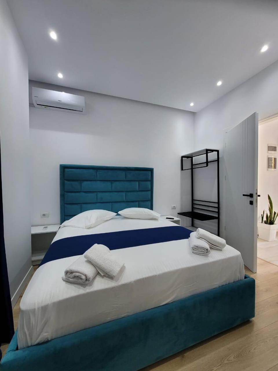 Luxury Room'S By Lika Saranda Zewnętrze zdjęcie